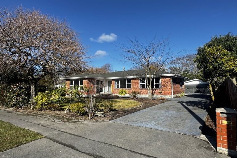 Photo of property in 493 Avonhead Road, Avonhead, Christchurch, 8042