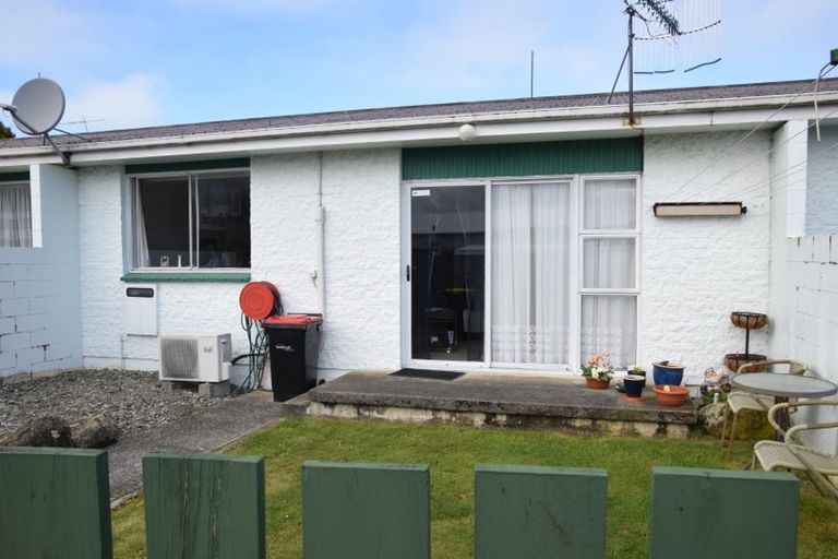 Photo of property in 2/12 Clifton Street, Windsor, Invercargill, 9810