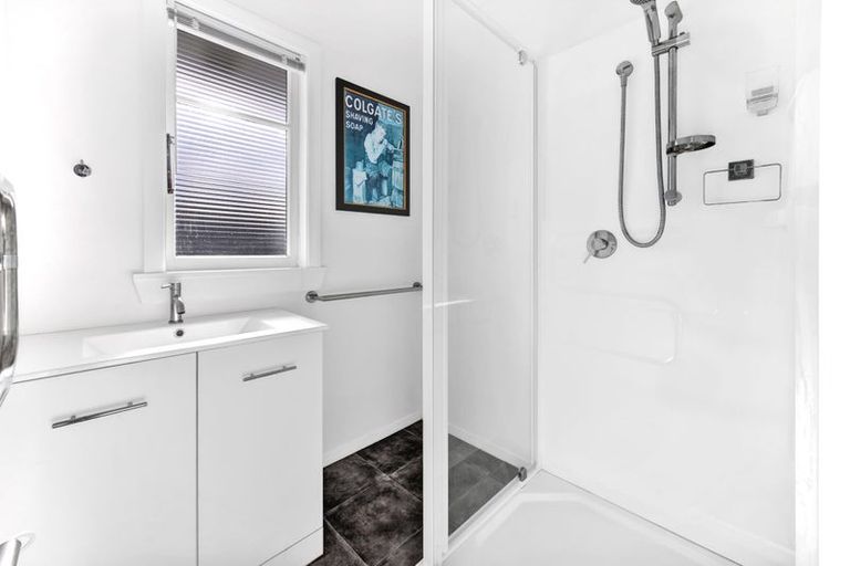 Photo of property in 60 Egmont Street, Hawera, 4610