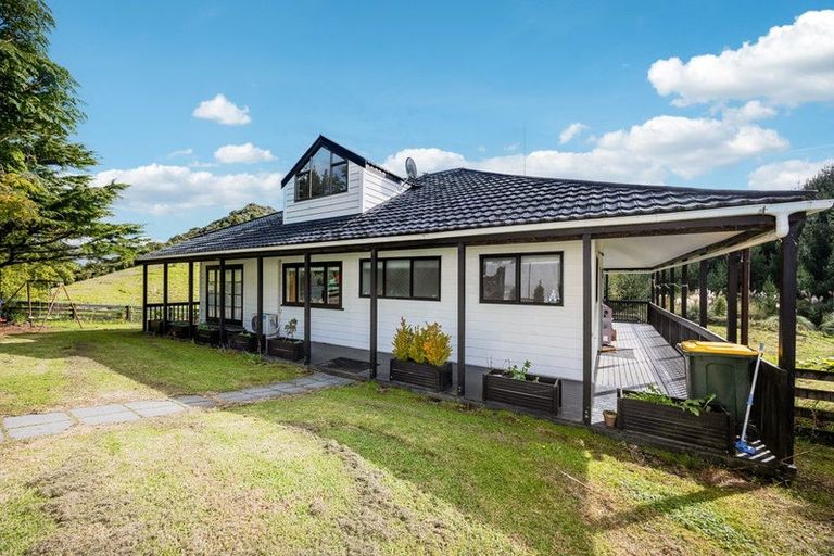 Photo of property in 21 Noakes Hill Road, Puhoi, Silverdale, 0994