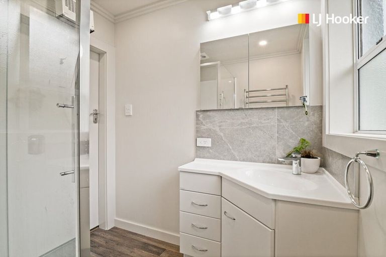 Photo of property in 18 District Road, Roseneath, Port Chalmers, 9023