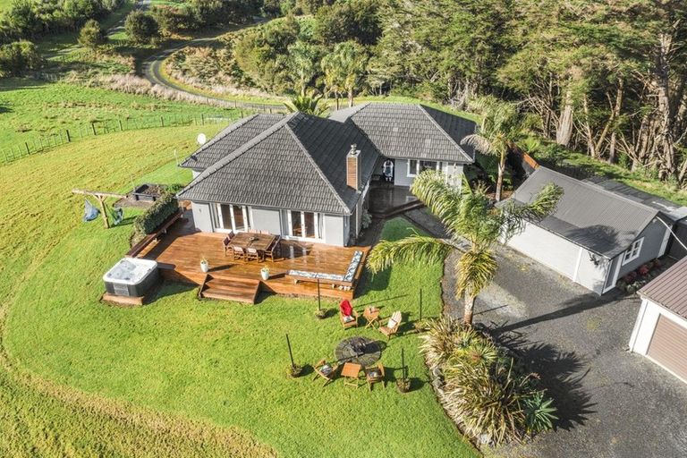 Photo of property in 54 Mcgregor Road, Clevedon, Papakura, 2582