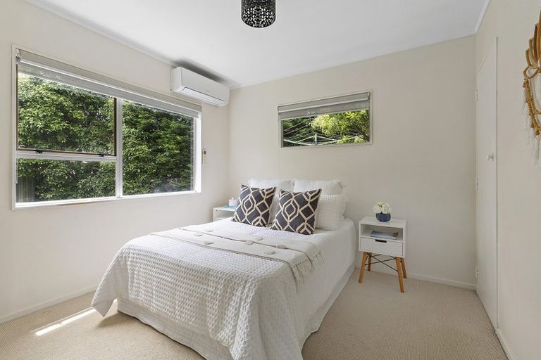 Photo of property in 12 Florio Terrace, Tawa, Wellington, 5028