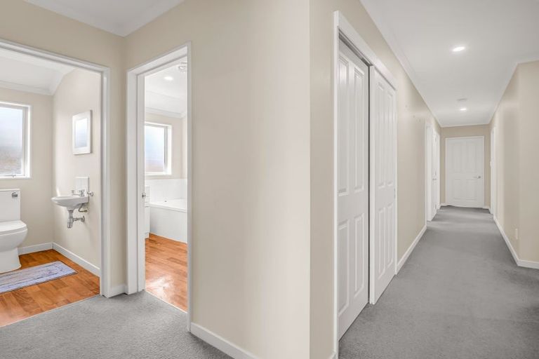 Photo of property in 19 Branigan Parade, Kelvin Grove, Palmerston North, 4414