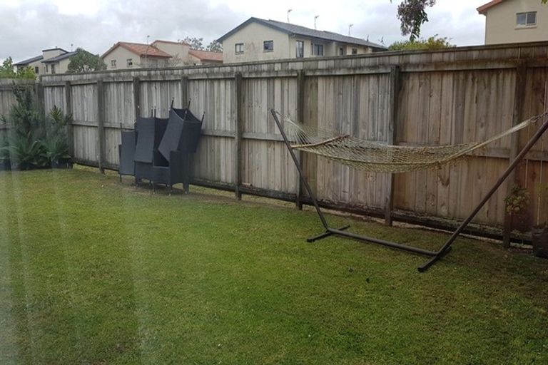 Photo of property in 20 Kora Avenue, Ranui, Auckland, 0612