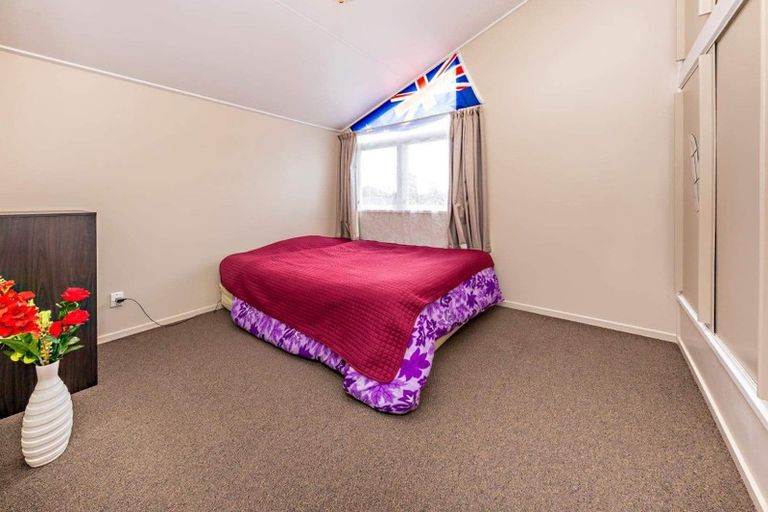 Photo of property in 15 Elm Street, Waiuku, 2123