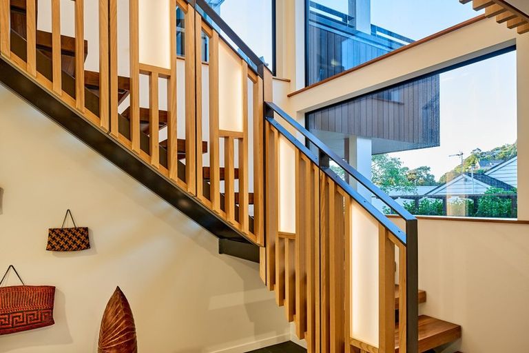 Photo of property in 4 Marama Terrace, Eastbourne, Lower Hutt, 5013