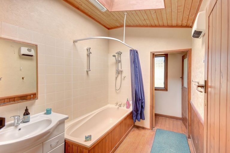 Photo of property in 2 Moturata Road, Taieri Beach, Brighton, 9091