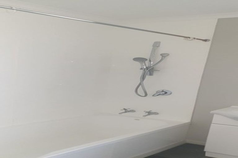 Photo of property in 906 Kiwi Street, Camberley, Hastings, 4120