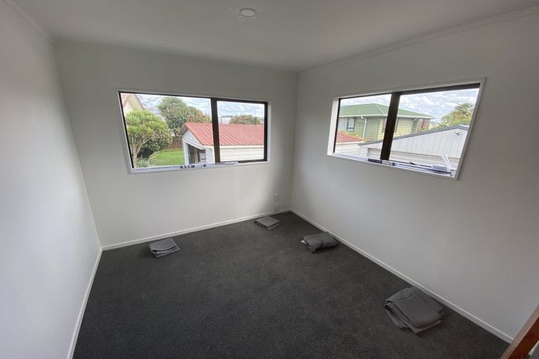 Photo of property in 47 Gilbass Avenue, Hamilton Lake, Hamilton, 3204