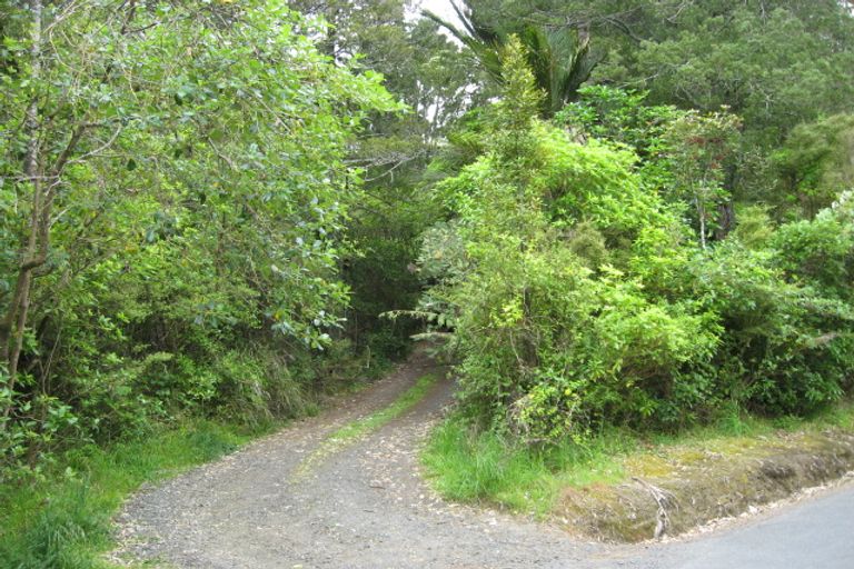 Photo of property in 82 Hinau Road, Waimauku, 0881