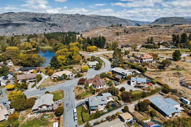 Photo of property in 4a Lanes Road, Bridge Hill, Alexandra, 9320