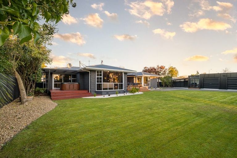 Photo of property in 306 Cranford Street, St Albans, Christchurch, 8052