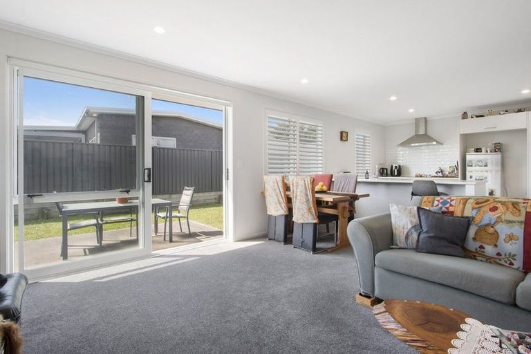 Photo of property in 20 Pioneer Crescent, Omokoroa, 3114