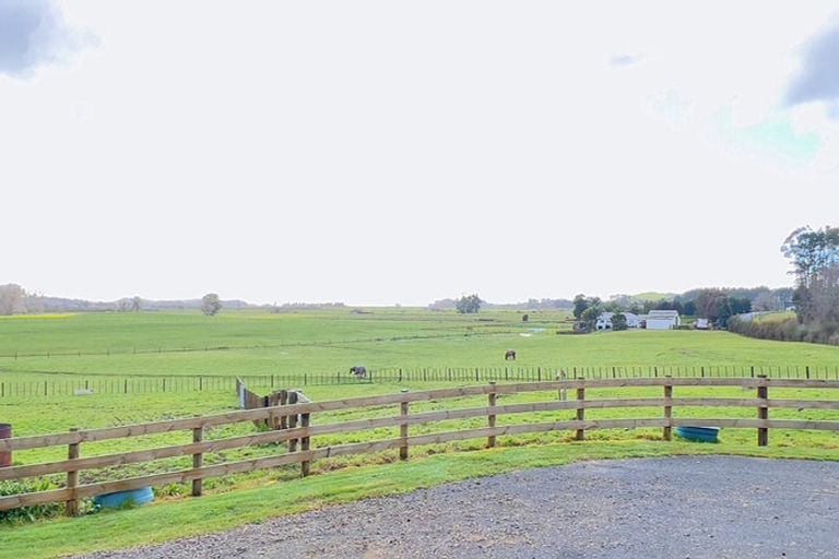 Photo of property in 274 Clevedon Kawakawa Road, Clevedon, Papakura, 2585