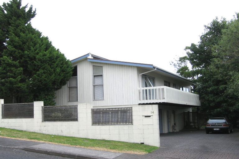 Photo of property in 14 Jacaranda Avenue, Beach Haven, Auckland, 0626