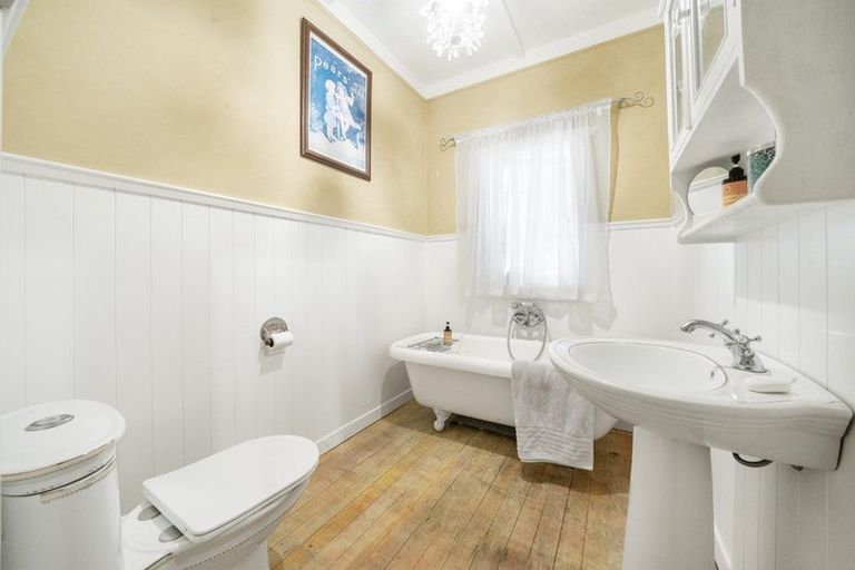 Photo of property in 190 Great South Road, Huntly, 3700