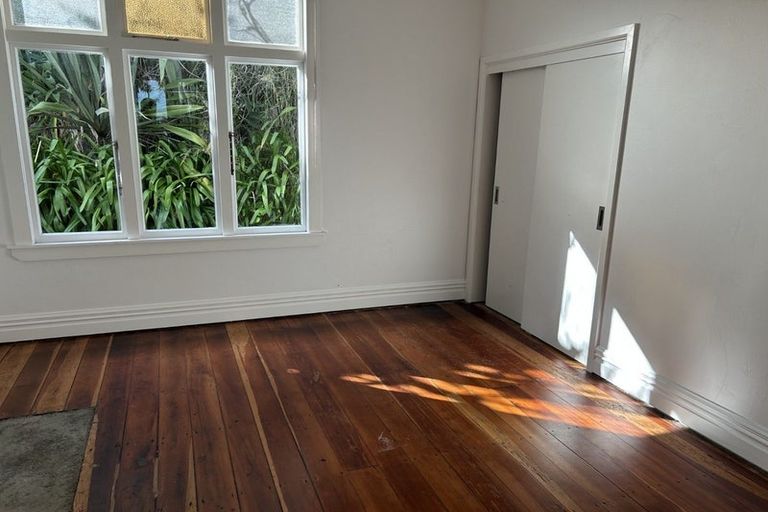 Photo of property in 1 Denholm Road, Hospital Hill, Napier, 4110