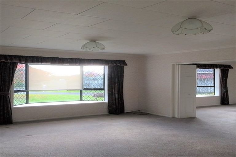 Photo of property in 15 Wright Grove, Levin, 5510