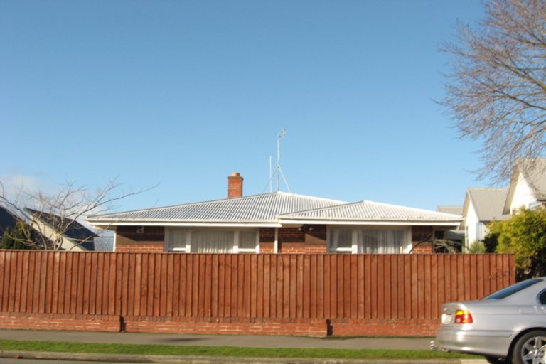 Photo of property in 1/1012 Colombo Street, St Albans, Christchurch, 8014