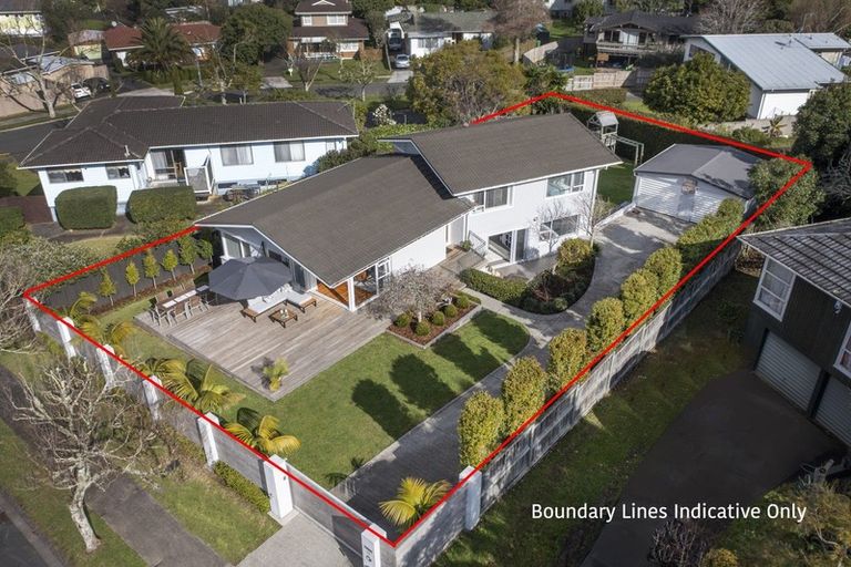 Photo of property in 12 Fordyce Avenue, Sunnyhills, Auckland, 2010