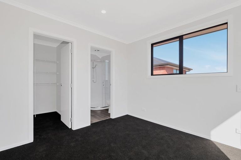 Photo of property in 33 Kiritiana Close, Pyes Pa, Tauranga, 3112