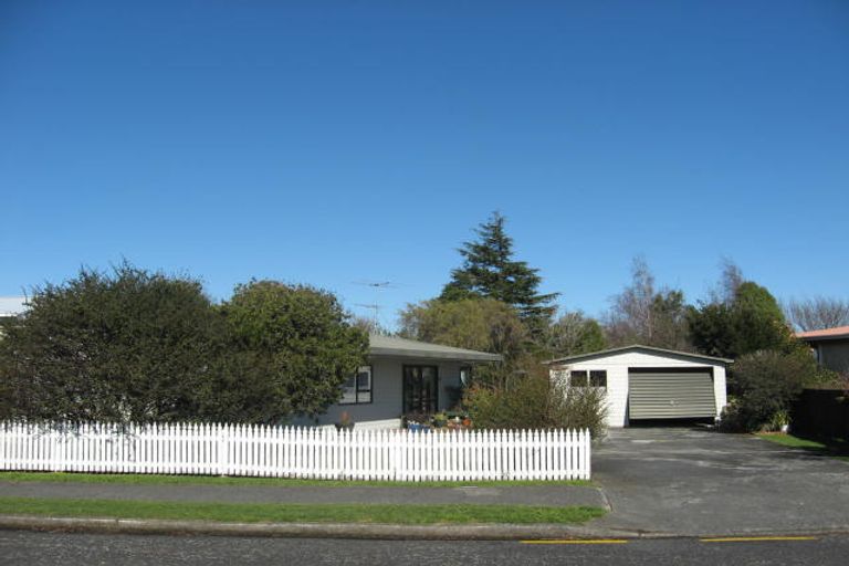 Photo of property in 14 King Street, Carterton, 5713