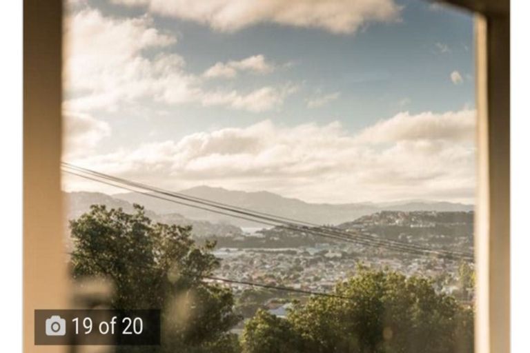 Photo of property in 29 Sidlaw Street, Strathmore Park, Wellington, 6022