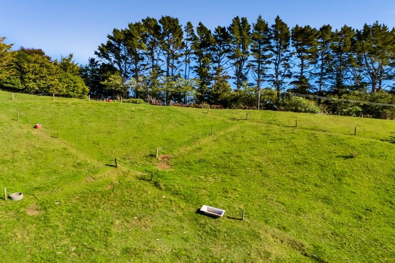 Photo of property in 805 Richmond Road, Lepperton, New Plymouth, 4373