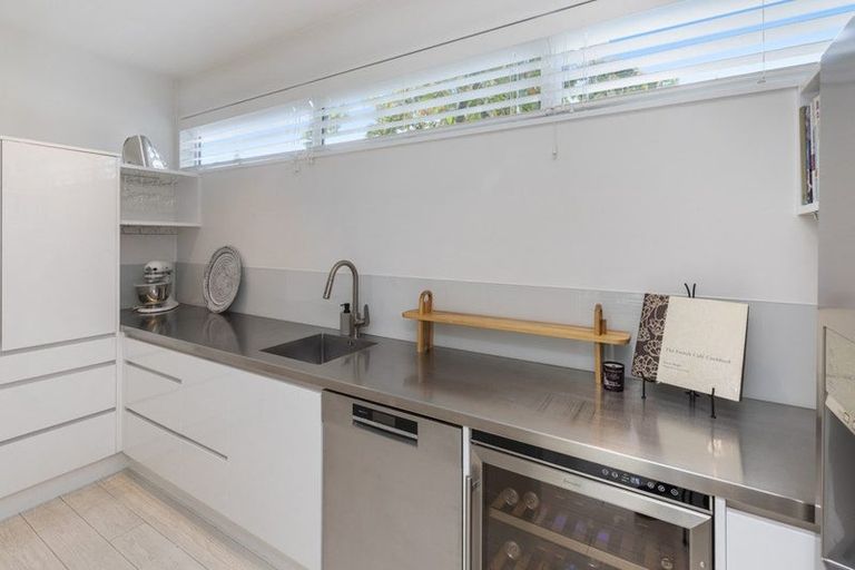 Photo of property in 55 Merivale Lane, Merivale, Christchurch, 8014