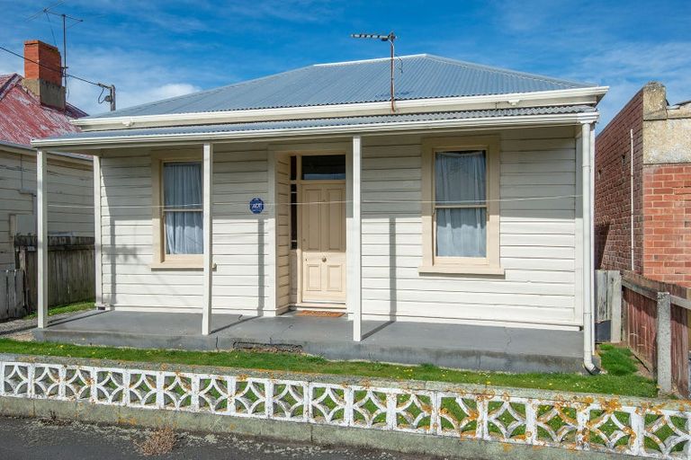 Photo of property in 52 Fawcett Street, South Dunedin, Dunedin, 9012