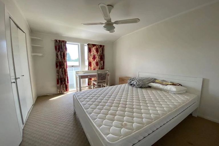 Photo of property in 6 Barlow Place, Chatswood, Auckland, 0626