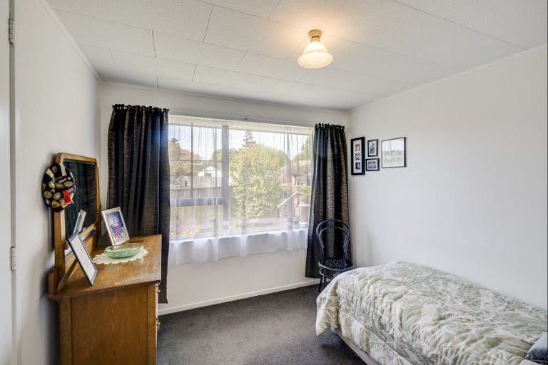 Photo of property in 12 Hetley Crescent, Taradale, Napier, 4112