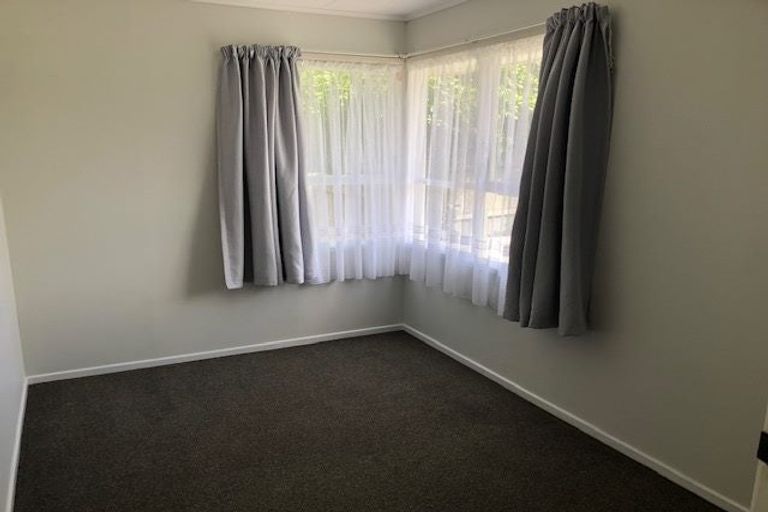 Photo of property in 44 Gossamer Drive, Pakuranga Heights, Auckland, 2010