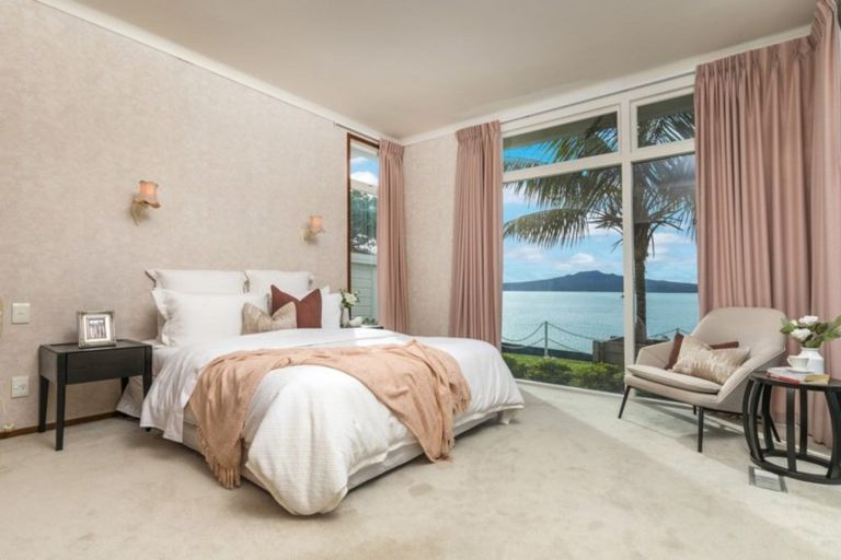 Photo of property in 116a Vauxhall Road, Narrow Neck, Auckland, 0624