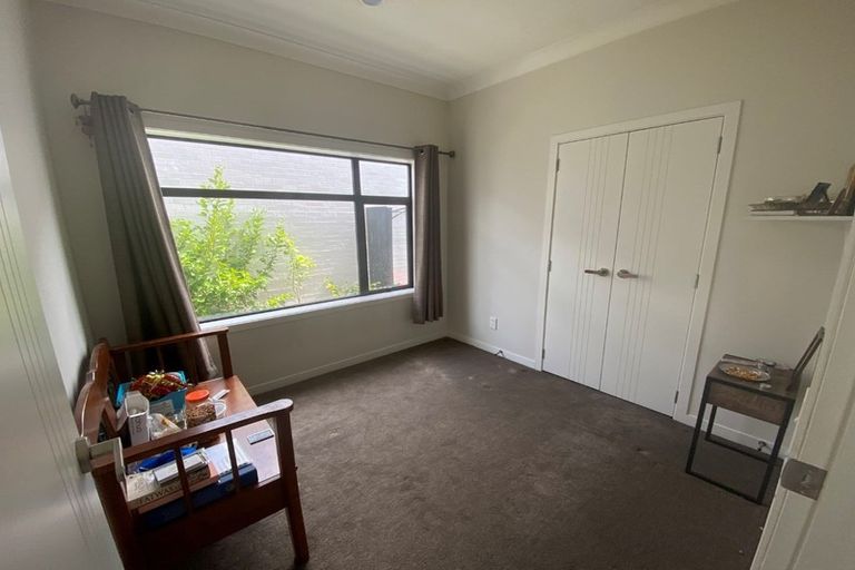 Photo of property in 20 Liberation Road, Papakura, 2110