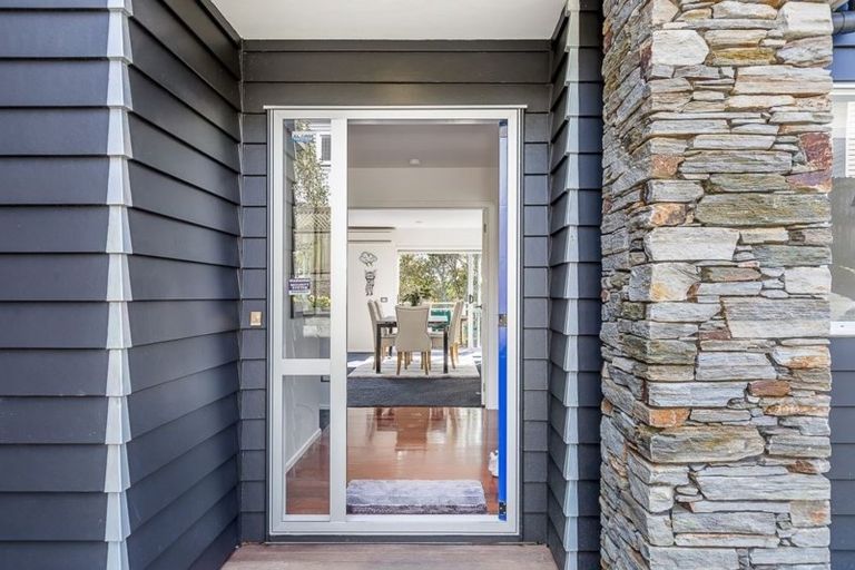 Photo of property in 117a Mokoia Road, Birkenhead, Auckland, 0626