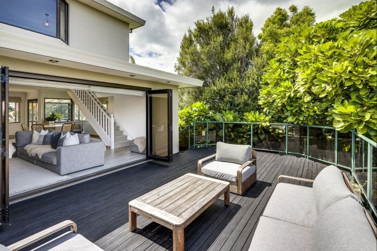 Photo of property in 37 Charles Street, Westshore, Napier, 4110