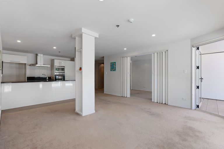 Photo of property in 1/6d Durham Street, Tauranga, 3110