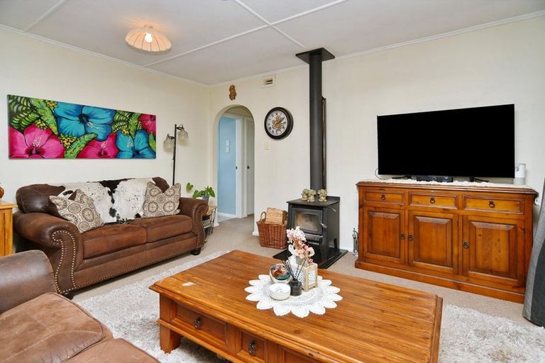 Photo of property in 80 Akaroa Street, Kaiapoi, 7630
