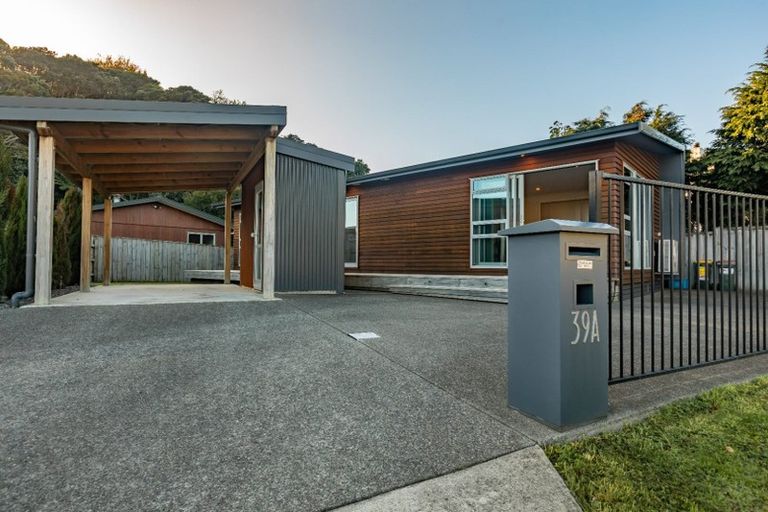 Photo of property in 39a Ruapehu Street, Paraparaumu, 5032