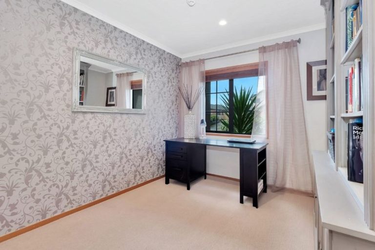 Photo of property in 19 Cranbrook Place, Rototuna North, Hamilton, 3210