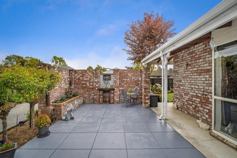 Photo of property in 14 Manahi Place, Woodend, 7610