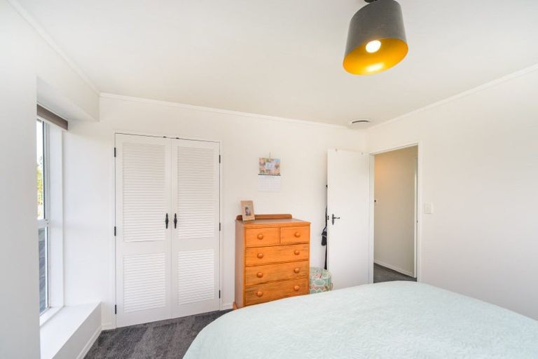 Photo of property in 23b Pahiatua Street, Hokowhitu, Palmerston North, 4410