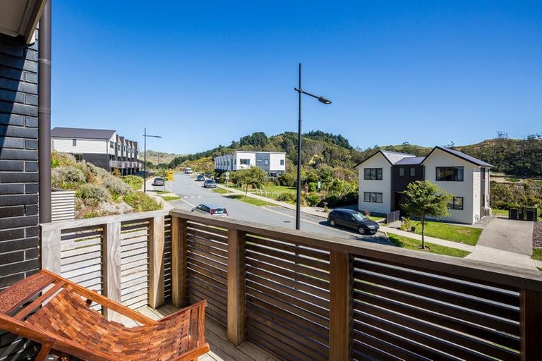 Photo of property in 25 Holystone Road, Whitby, Porirua, 5024