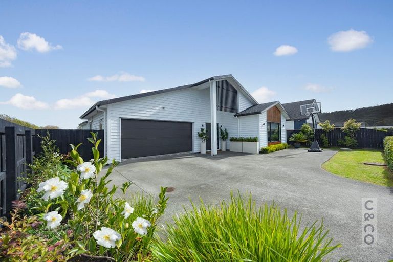 Photo of property in 58 Fruitlands Road, Kumeu, 0810