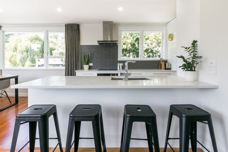 Photo of property in 1 Von Dadelszen Place, Havelock North, 4130