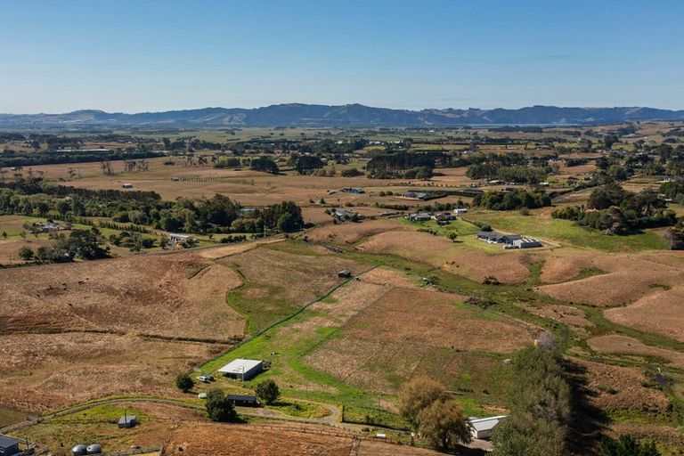 Photo of property in 141 Karioitahi Road, Waiuku, 2683
