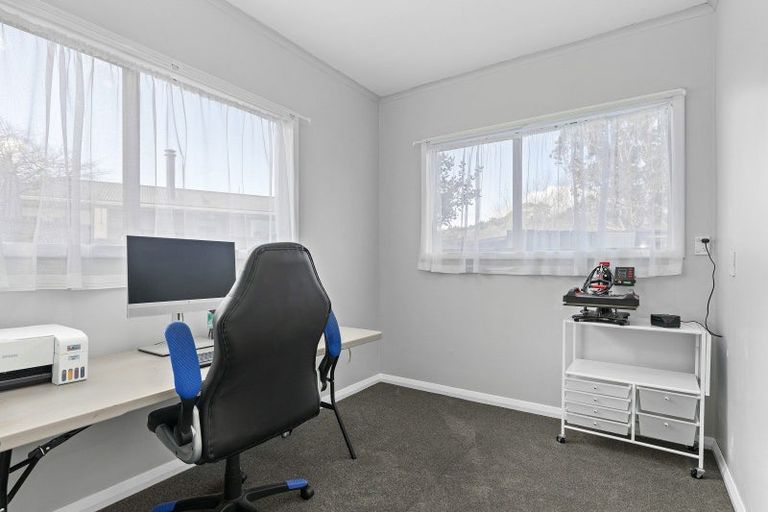 Photo of property in 57 Norana Road, Timberlea, Upper Hutt, 5018