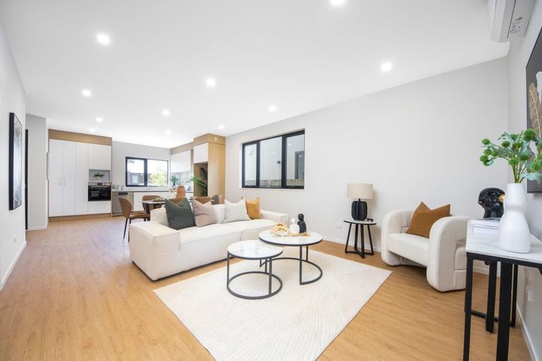 Photo of property in 6 Kiekie Street, Westgate, 0814